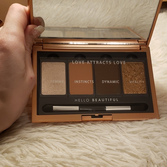 Chella La Vie Eyeshadow Palette New - Picture 5 of 8